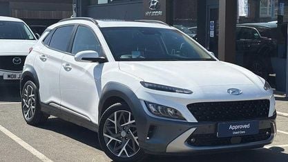 Używany Hyundai Kona Ultimate 141 KM (103 kW) 2022 Biały SUV