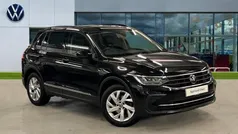 Black Used 2022 VW Tiguan Life SUV | £21,073 (Fair price)