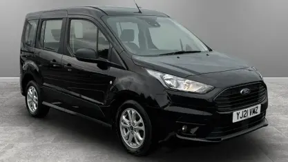 Used Ford Tourneo Zetec 120 HP (88 kW) 2021 Estate