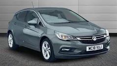 Cosmic grey Used 2018 Vauxhall Astra SRi Hatchback | £7,290 (Fair price)
