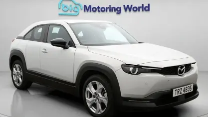 Usado Mazda MX30 106 kW (145 HP) 2022 Prateado SUV