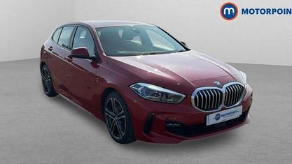 Używany BMW 118 M Sport 150 KM (110 kW) 2022 Czerwony Hatchback