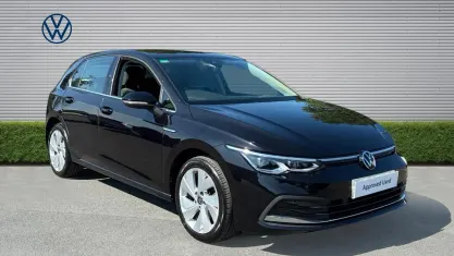 Used VW Golf VIII Style 150 HP (110 kW) 2023 Black Hatchback