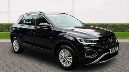 Used VW T-Roc Life 110 HP (80 kW) 2024 Black SUV