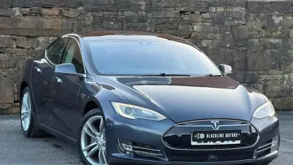 Used Tesla Model S Standard Range 278 kW (379 HP) 2015 Grey Hatchback