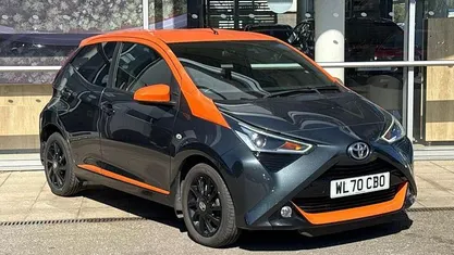 Used Toyota Aygo Edition 72 HP (52 kW) 2021 Grey Hatchback