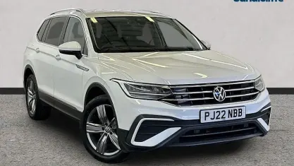 Begagnad VW Tiguan Allspace Life 150 HK (110 kW) 2024 Vit SUV