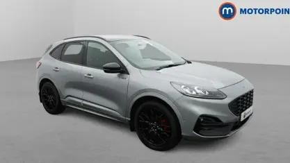 Usado Ford Kuga 224 HP (164 kW) 2023 Prateado SUV