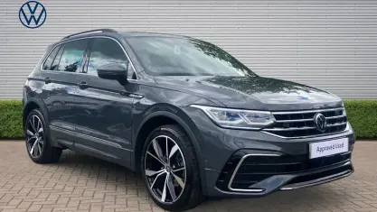 Usado VW Tiguan R-line 150 CV (110 kW) 2023 Gris SUV