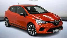 Orange Used 2022 Renault Clio V Evolution Hatchback | £15,199 (Fair price)