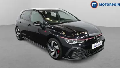 Begagnad VW Golf VIII GTI 245 HK (180 kW) 2023 Svart Halvkombi