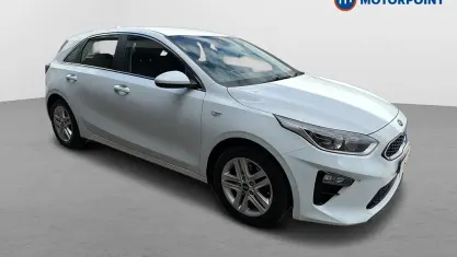 Used Kia Ceed 120 HP (88 kW) 2018 White Hatchback