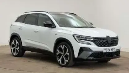 Used Renault Austral Iconic Esprit Alpine 200 HP (147 kW) 2024 White  SUV
