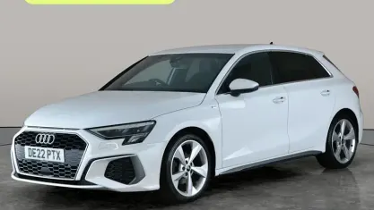 Usado Audi A3 Sportback S-Line 116 HP (85 kW) 2021 Branco Citadino