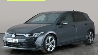 Usado VW Golf VIII R-line 150 HP (110 kW) 2023 Cinzento Citadino