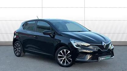 Used 2023 Renault Clio V Evolution Hatchback | £12,896 (Good price)