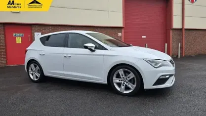 Used Seat Leon FR 131 HP (96 kW) 2019 White Hatchback