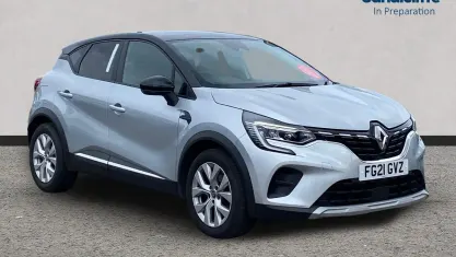 Used Renault Captur Iconic 140 HP (102 kW) 2021 Grey/black SUV
