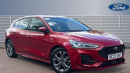Usado Ford Focus ST-Line 125 HP (91 kW) 2023 Vermelho Citadino