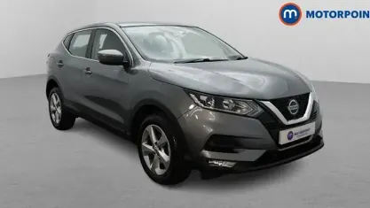 Used Nissan Qashqai Acenta Premium 140 HP (102 kW) 2019 Grey SUV