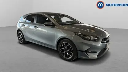 Used Kia Ceed 160 HP (117 kW) 2023 Silver Hatchback