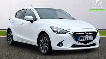 Używany Mazda 2 Inclusive 90 KM (66 kW) 2016 Biały Hatchback