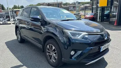 Used Toyota RAV4 197 HP (144 kW) 2018 Blue SUV