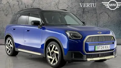 Used Mini Countryman Exclusive 230 kW (313 HP) 2024 Blazing blue SUV