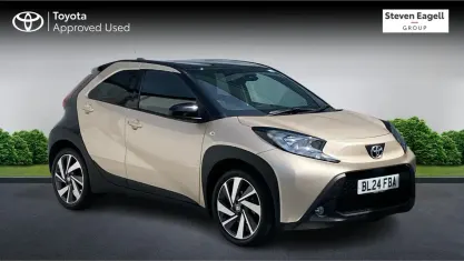 Used Toyota Aygo X 72 HP (52 kW) 2024 Beige SUV