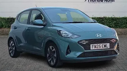 Used Hyundai i10 Advanced 63 HP (46 kW) 2025 Green Hatchback