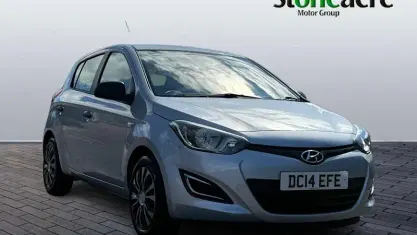 Used Hyundai i20 Classic 85 HP (62 kW) 2014 Silver Hatchback