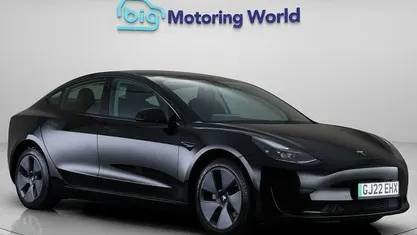 Used Tesla Model 3 Standard Range Plus 222 kW (302 HP) 2021 Black Sedan