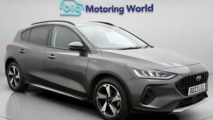 Usado Ford Focus Active 155 CV (114 kW) 2023 Gris Utilitario