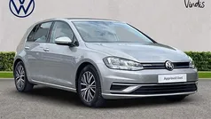 Silver Used 2018 VW Golf VII SE Hatchback | £14,845 (Fair price)