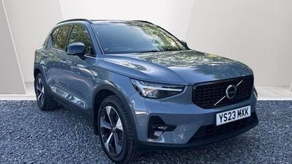 Begagnad Volvo XC40 Ultimate 197 HK (144 kW) 2023 SUV