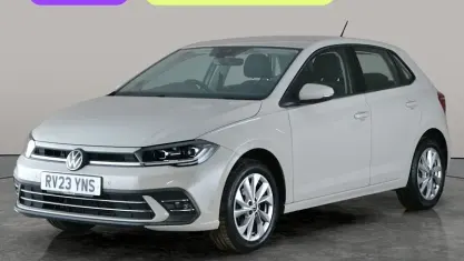 Begagnad VW Polo Style 95 HK (69 kW) 2023 Grå Halvkombi
