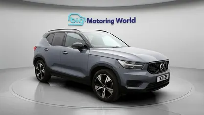 Used Volvo XC40 Plus 211 HP (155 kW) 2021 Grey SUV