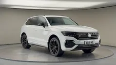 Pure white/pure white Used 2021 VW Touareg Black Edition SUV | £35,700 (Fair price)