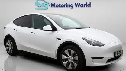Used 2025 Tesla Model Y Long Range AWD SUV | £23,100 (Super price)