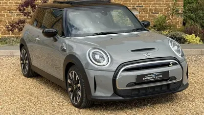 Begagnad Mini Cooper Level 3 135 kW (184 HK) 2023 Halvkombi