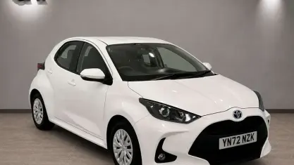 Used Mazda 2 116 HP (85 kW) 2022 White Hatchback
