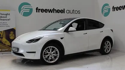 Used 2025 Tesla Model Y Long Range AWD SUV | £21,999 (Super price)