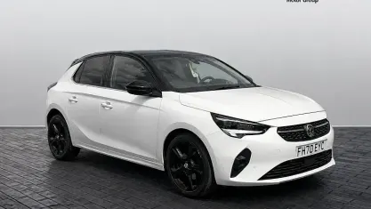 Used Vauxhall Corsa Elite 101 HP (74 kW) 2020 White Hatchback
