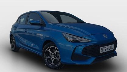 Używany MG MG3 SE 194 KM (142 kW) 2025 Niebieski Hatchback