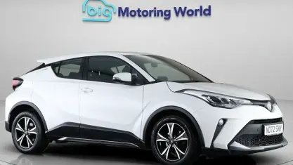 Used Toyota C-HR 122 HP (89 kW) 2023 White SUV