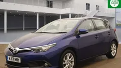 Blue Used 2017 Toyota Auris Hatchback | £11,000 (Fair price)