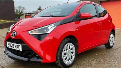 Used 2020 Toyota Aygo X-play Hatchback | £7,999 (Good price)