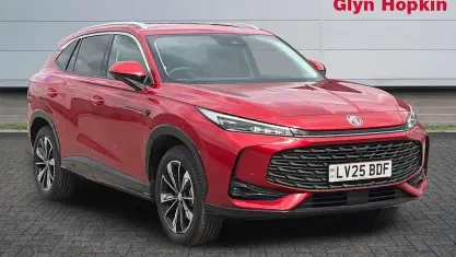 Begagnad MG HS Trophy 170 HK (125 kW) 2025 Röd SUV