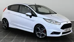 White Used 2017 Ford Fiesta ST Hatchback | £10,395 (Fair price)