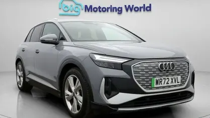 Begagnad Audi Q4 e-tron S-Line 125 kW (170 HK) 2022 Grå SUV